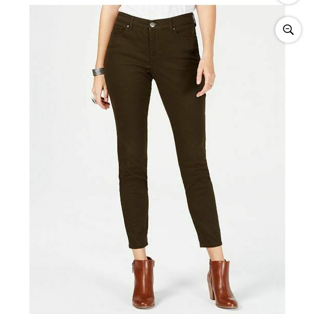 Style & Company, curvy skinny leg jeans, size 14. Dark green.